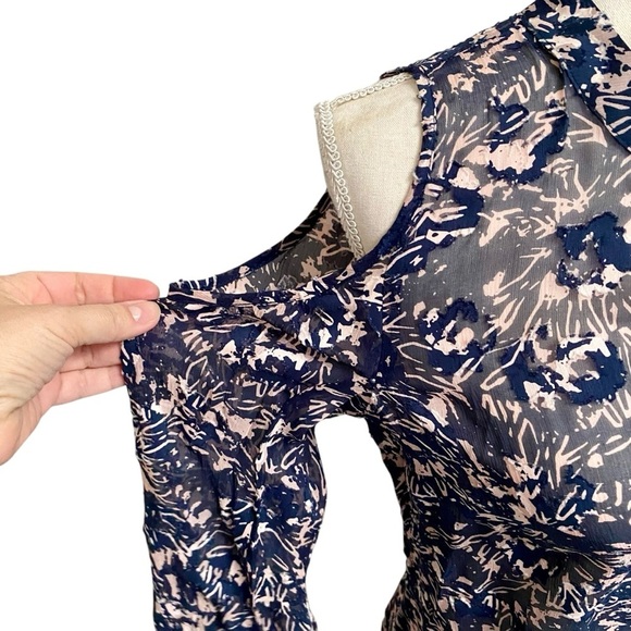 Derek Lam 10 Crosby Floral Silk Cotton Cold Shoulder Blouse Size 2 - Picture 3 of 13